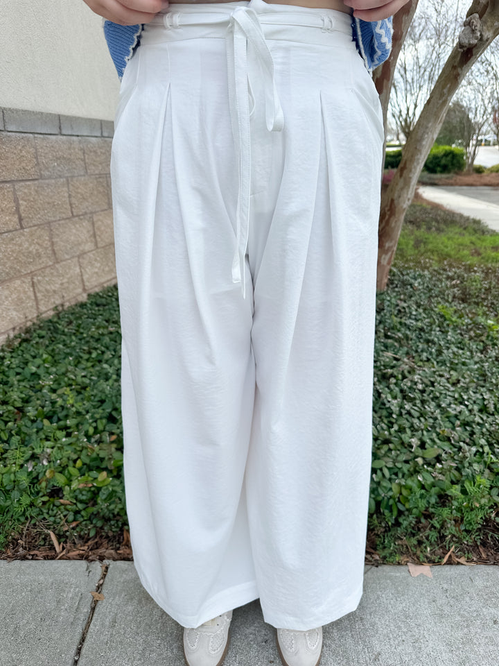 Trinity Pleated Pants - White