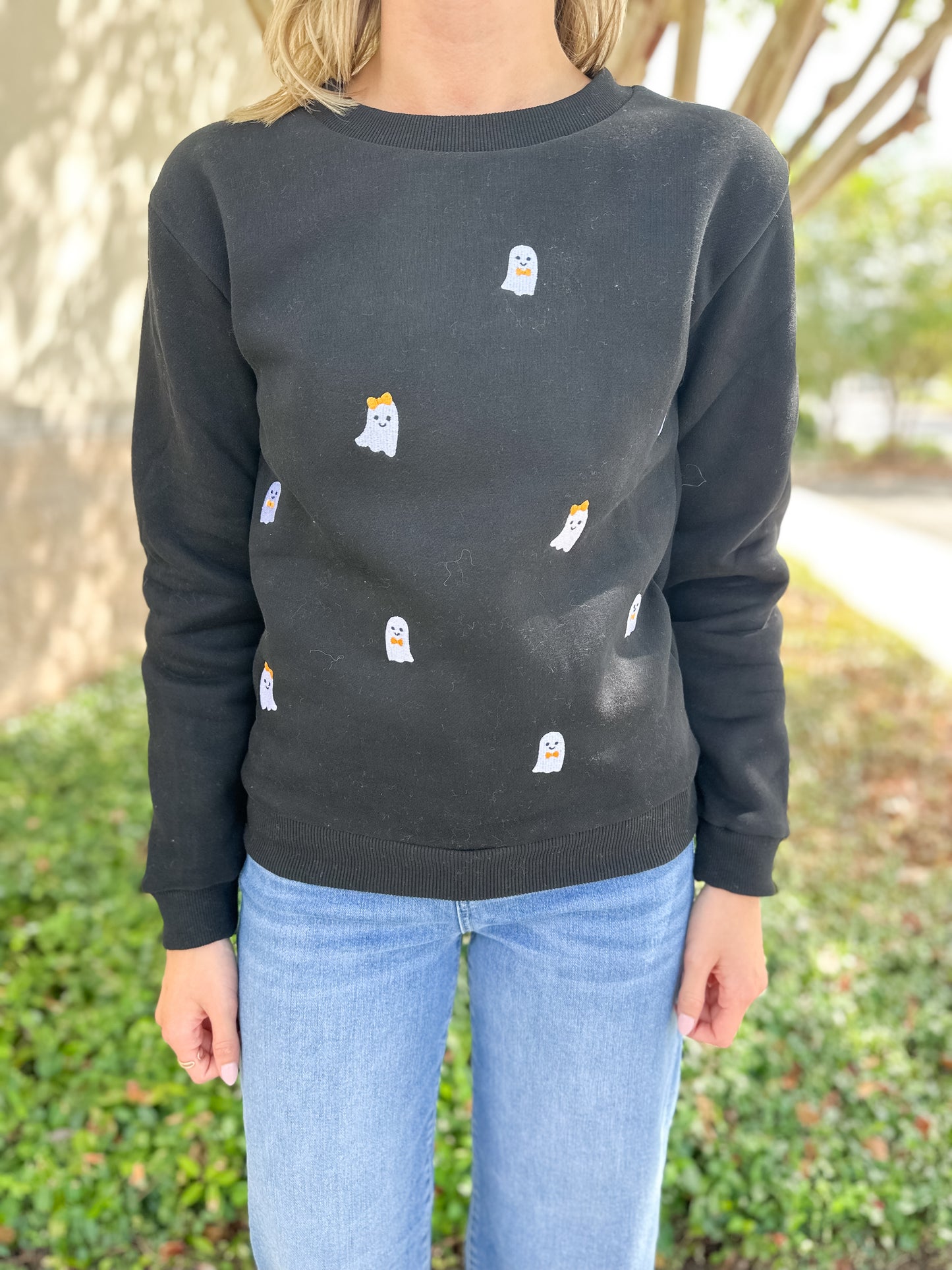 Simply Dilara Ghosts Crewneck