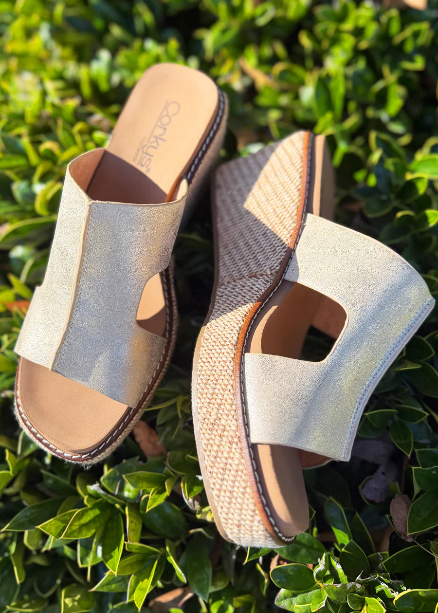 Corky’s Kiss N Tell Wedge - Washed Gold Metallic