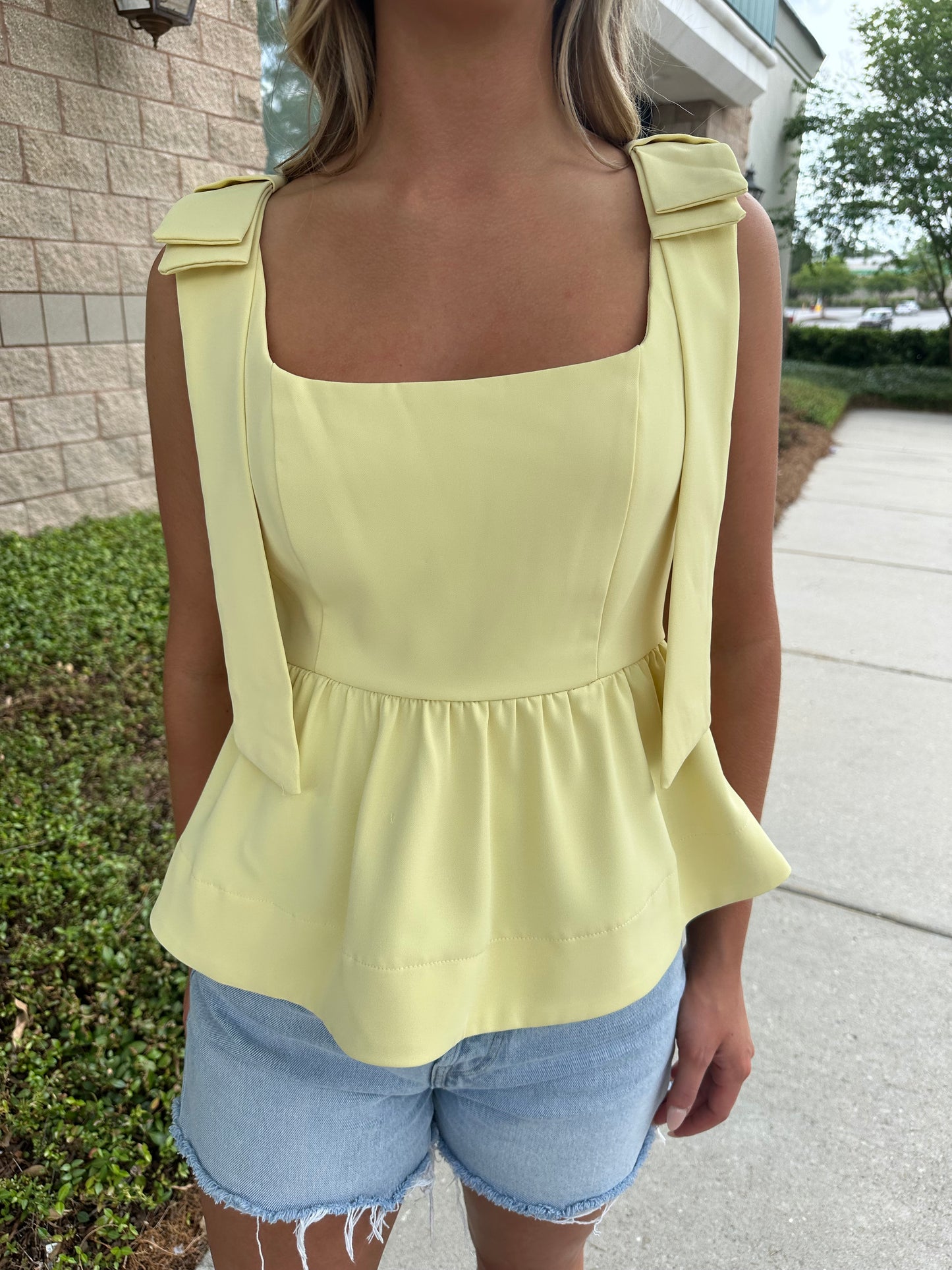 Adelaide Bow Top