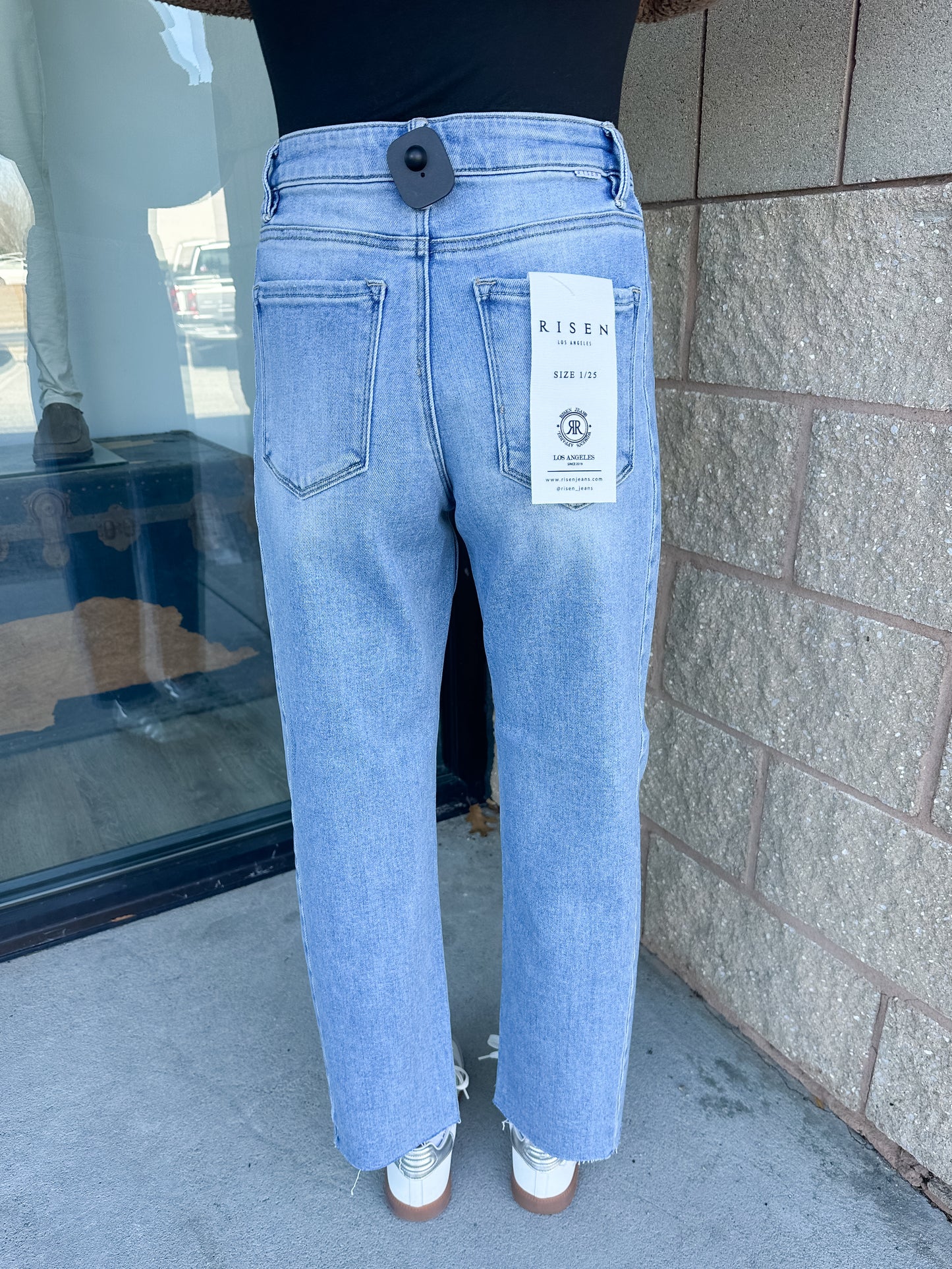 Risen Bella - Slouchy Crop Seam Barrel Jeans - Light