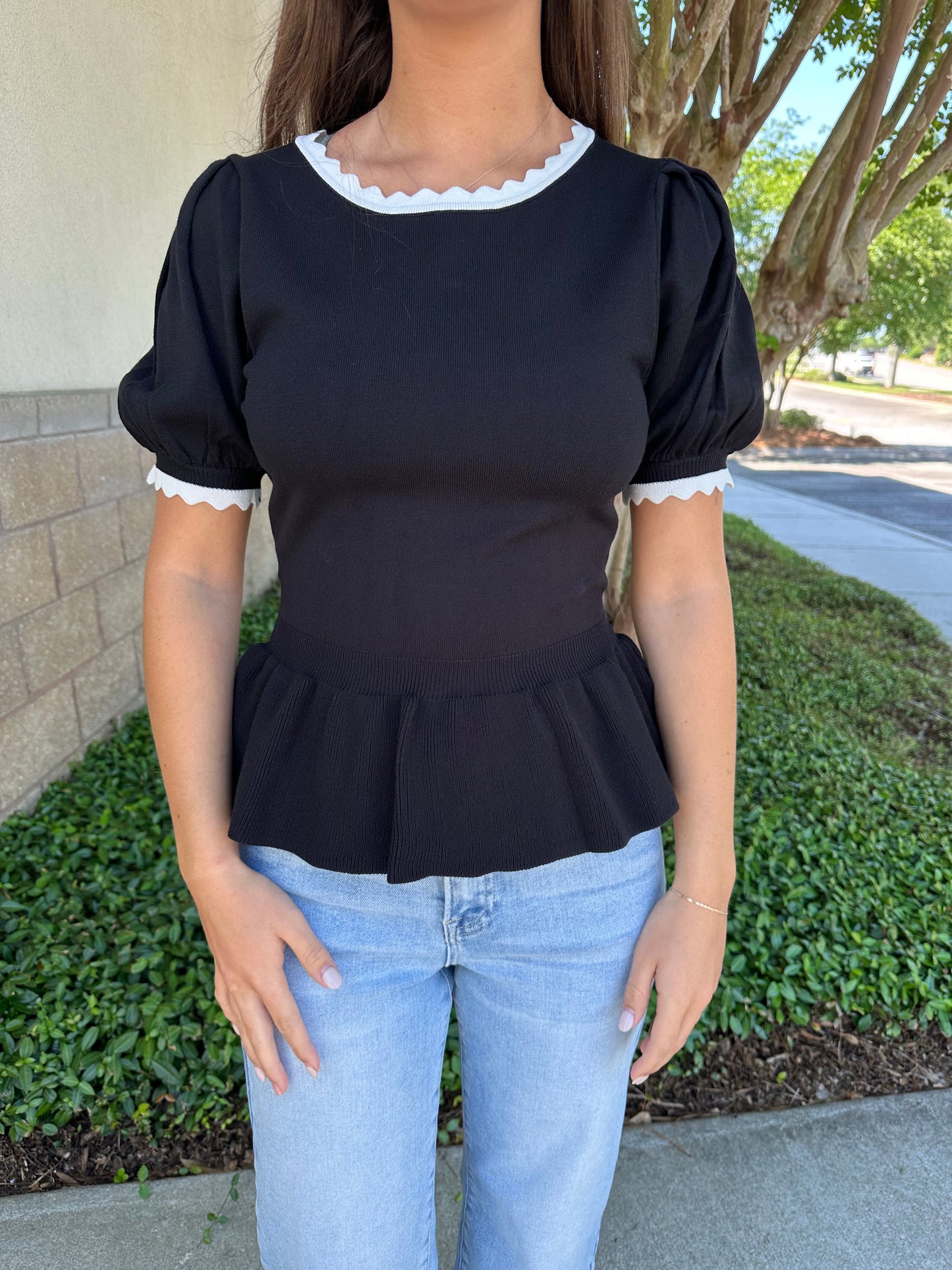 Hannah Basic Scalloped Top