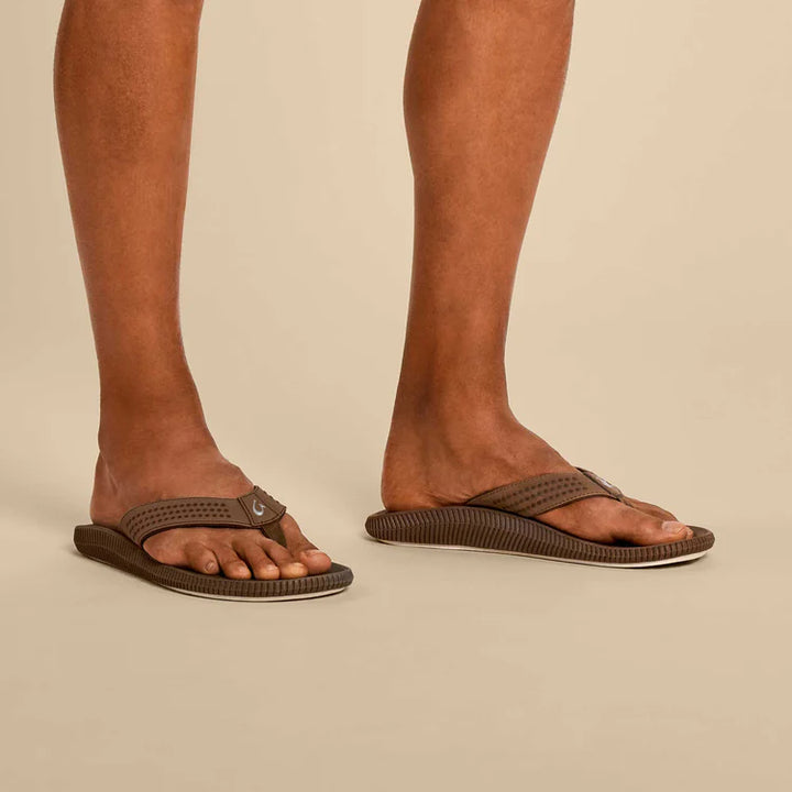 OluKai Men’s Ulele Water-Ready Beach Sandal - Mustang|Mustang