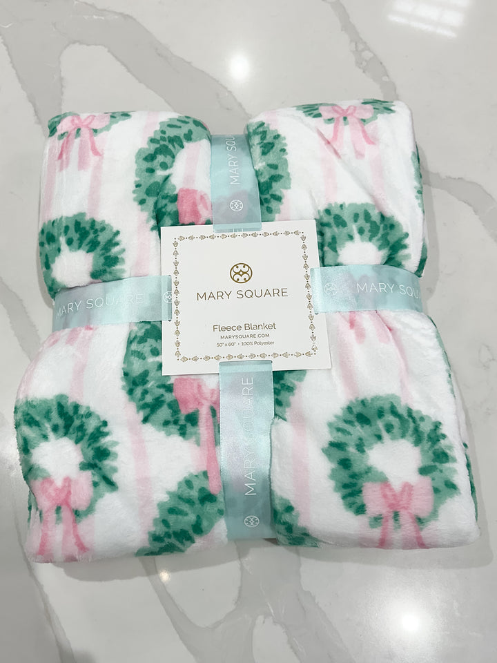 MS Rosy Wreaths Blanket