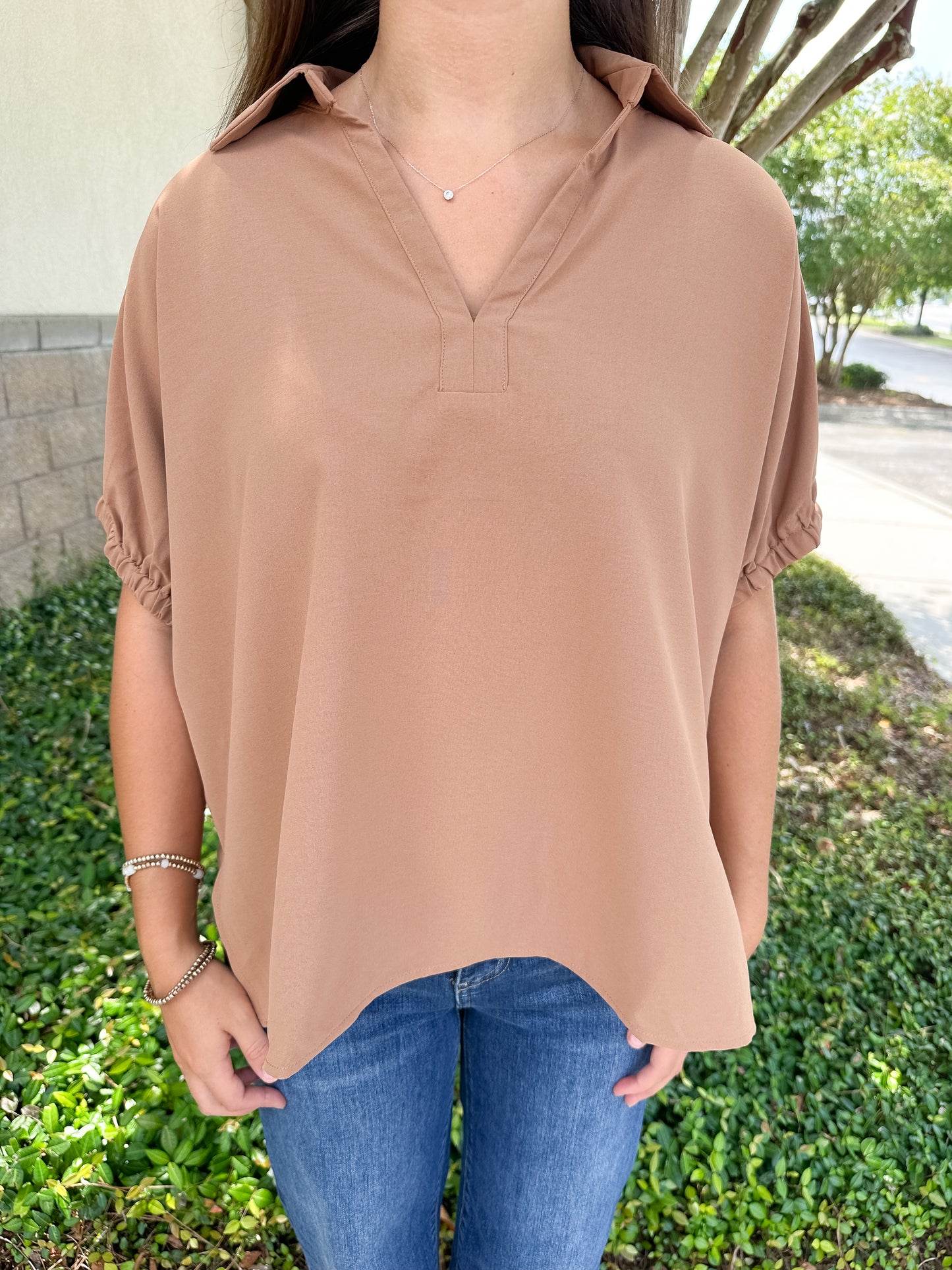 Poise Basic V-Neck Top