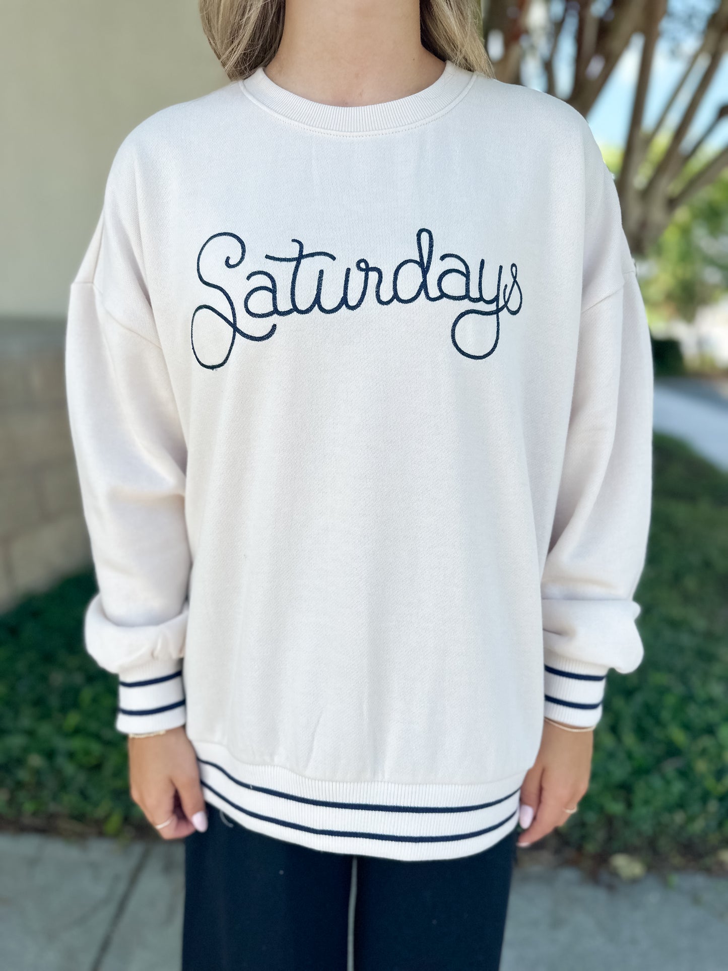 Oversized Saturdays Sweatshirt - Crystal