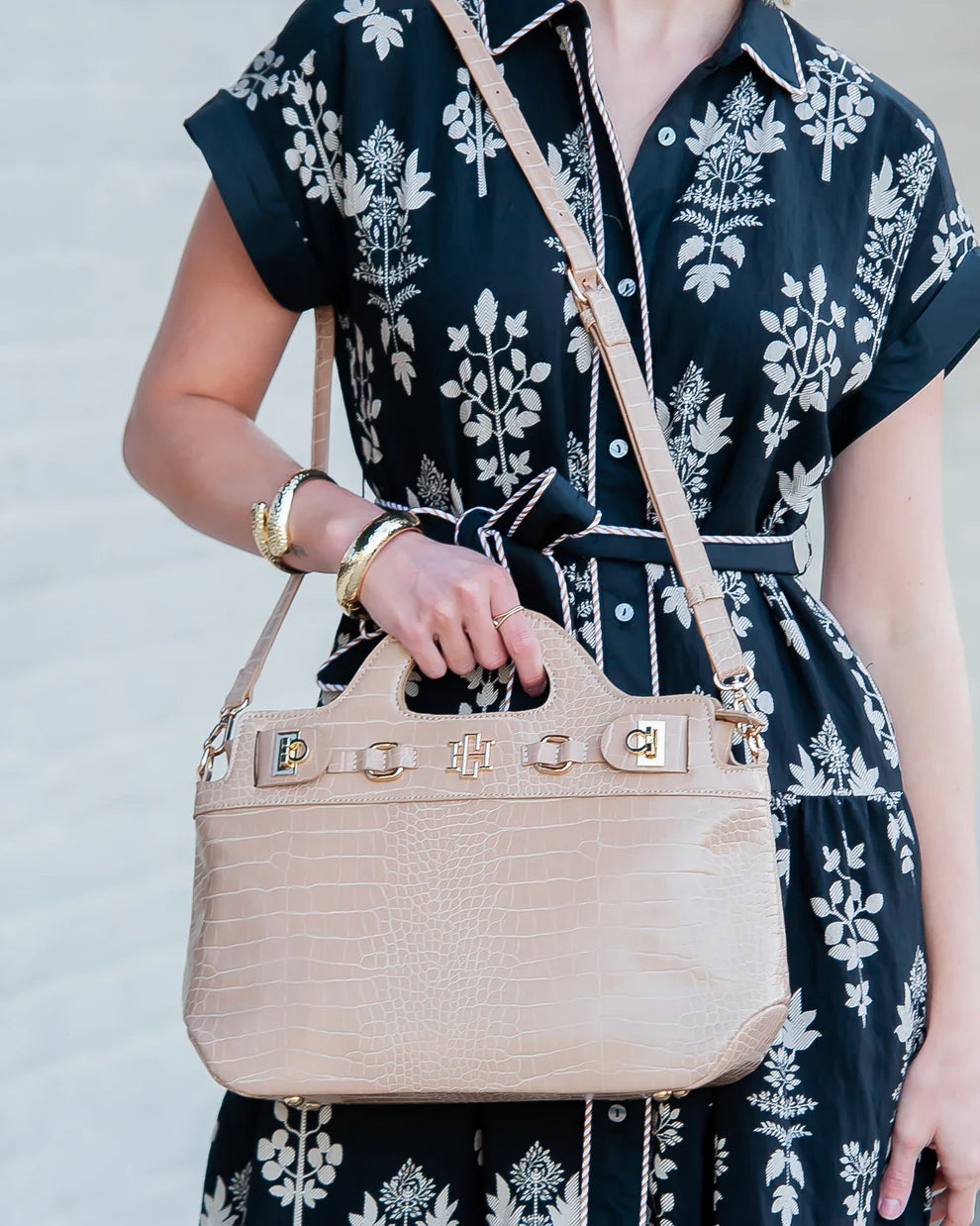 Savannah Handbag- Latte EC