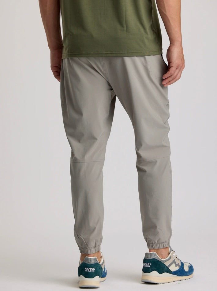 FreeFly Men’s Active Breeze Jogger - Cement
