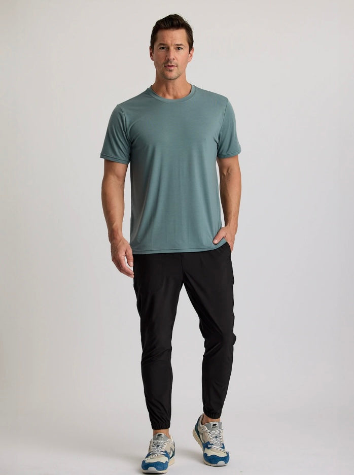 Free Fly Men’s Elevate Lightweight Tee - Stormy Sea