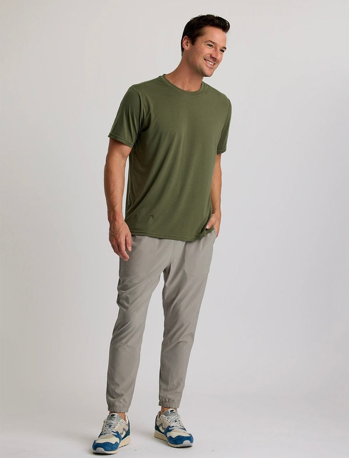 FreeFly Men’s Active Breeze Jogger - Cement