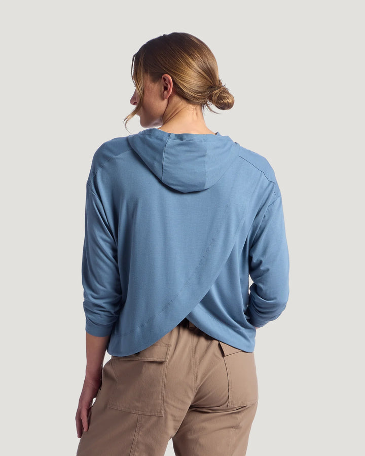 Free Fly Women’s Bamboo Shade Crossbody Hoodie - Pacific Blue