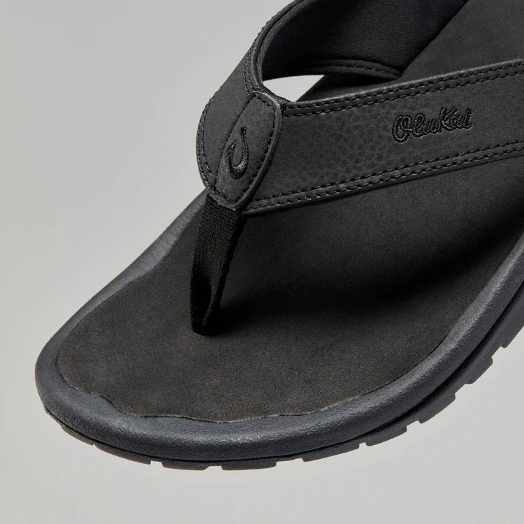 OluKai Men’s ‘Ohana Water-Friendly Beach Sandal - Black|Black