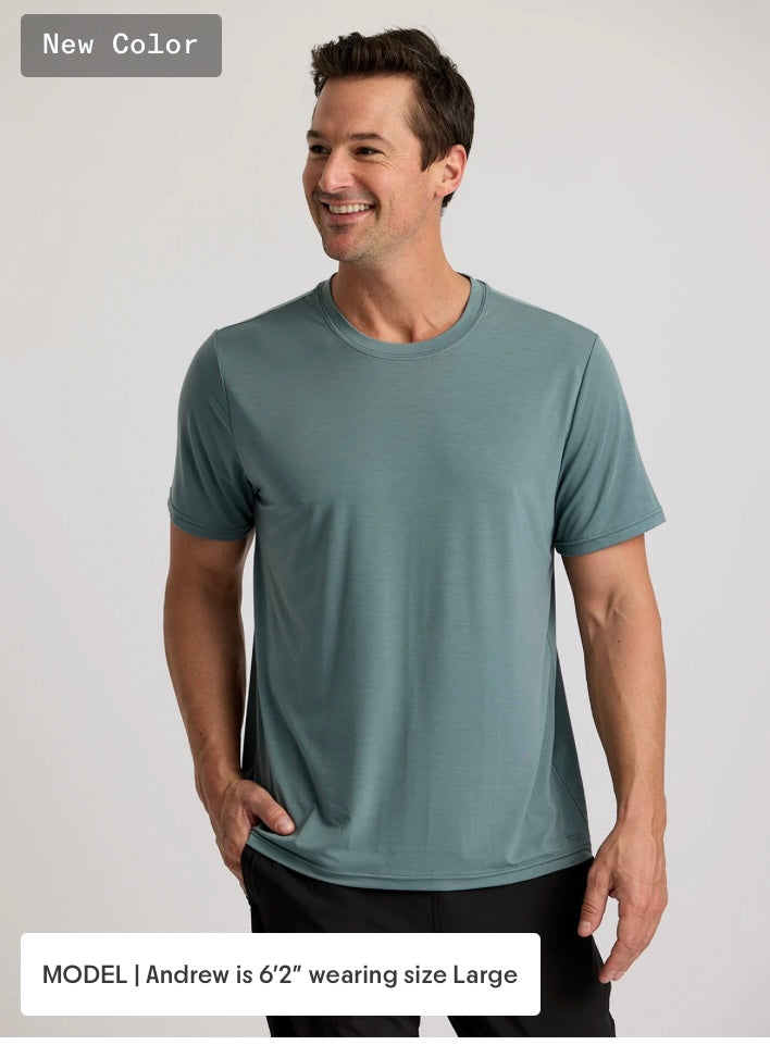 Free Fly Men’s Elevate Lightweight Tee - Stormy Sea