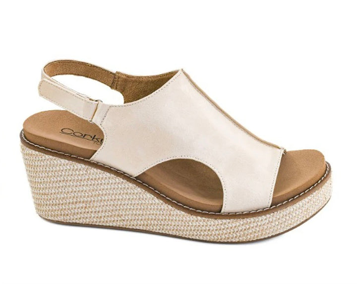 Corky’s Carley Wedge - Ecru
