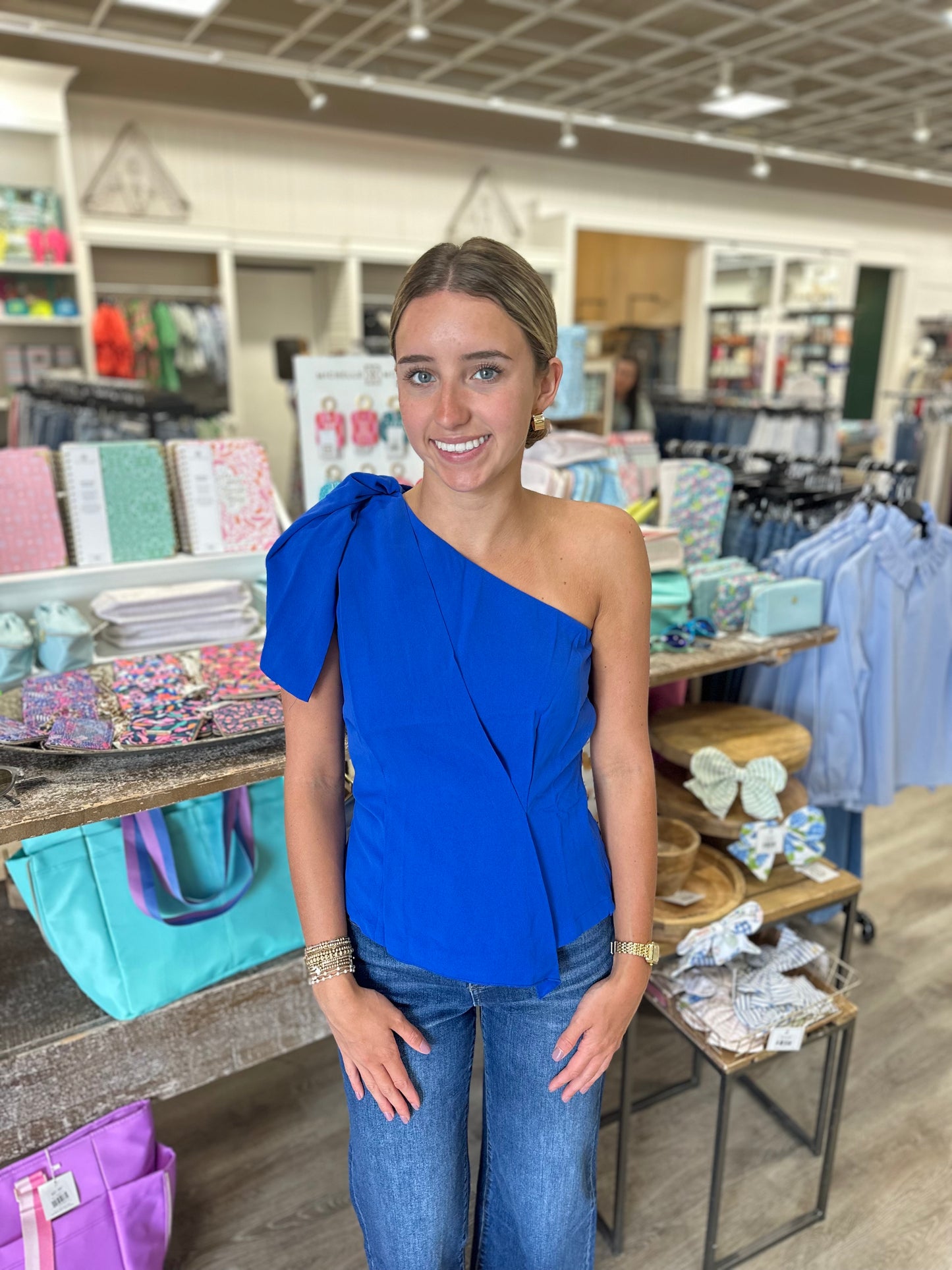 Veronica Bow Top