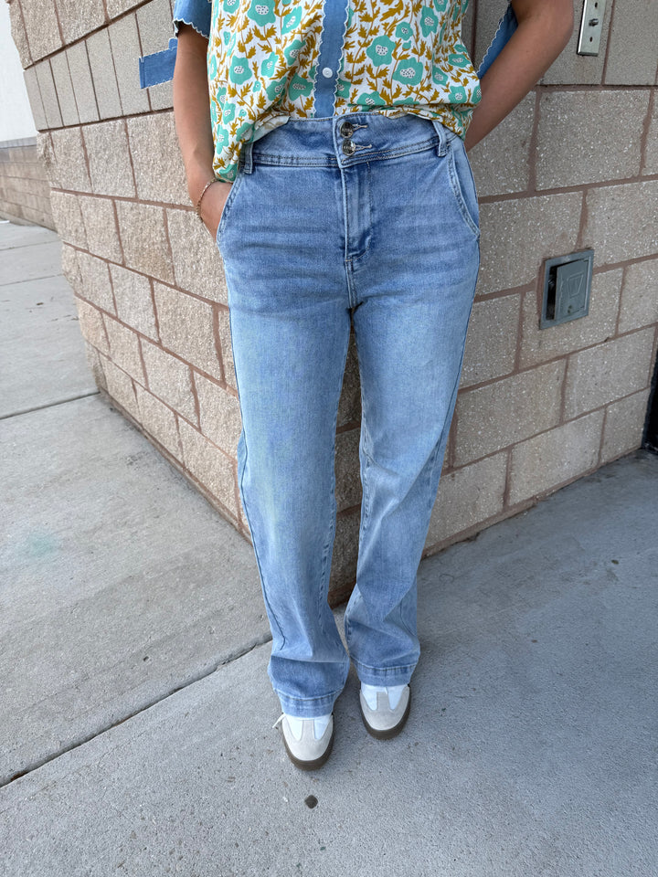 Courtney Double Button Wide Leg Risen Jeans