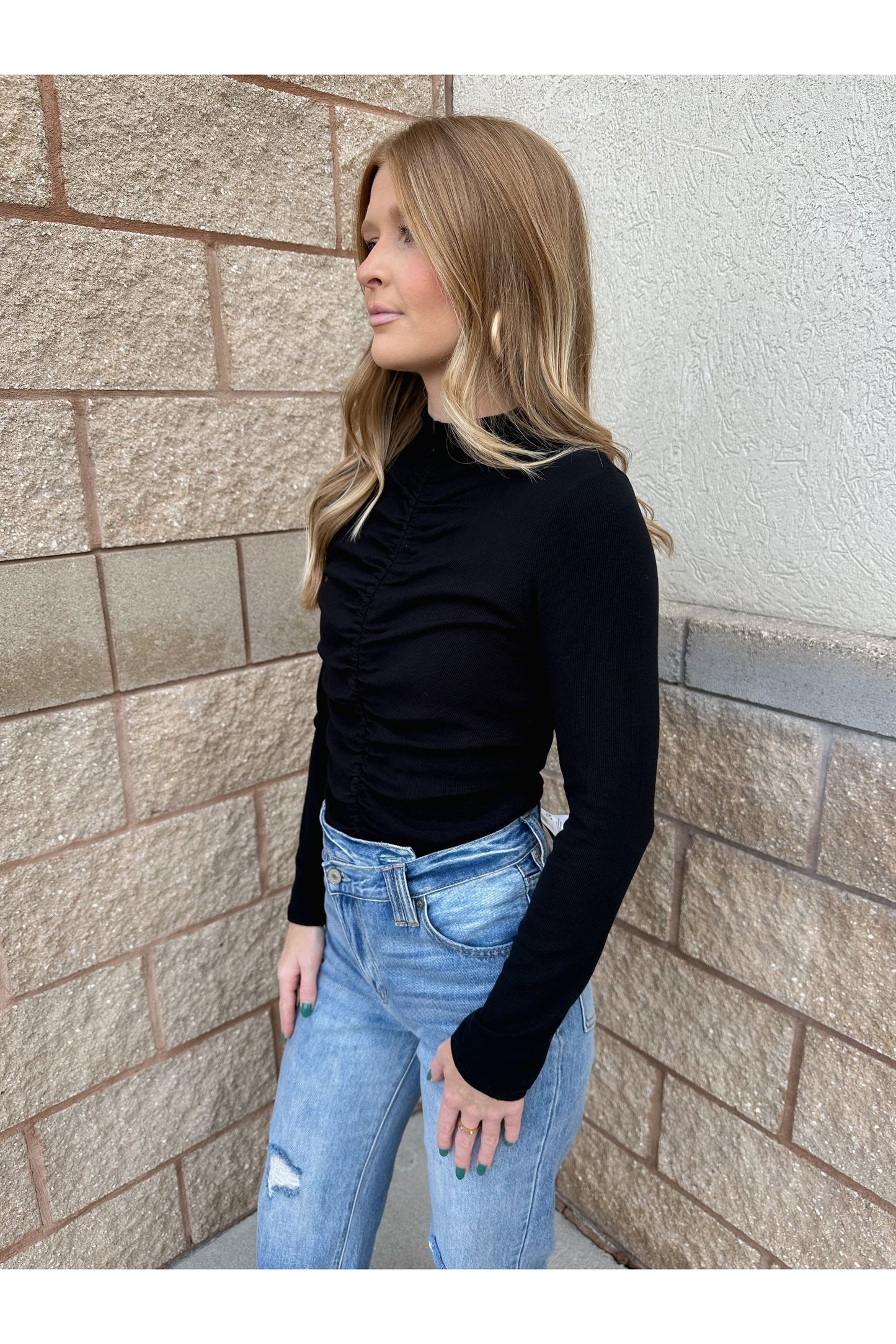 The Lindsey Top: Black