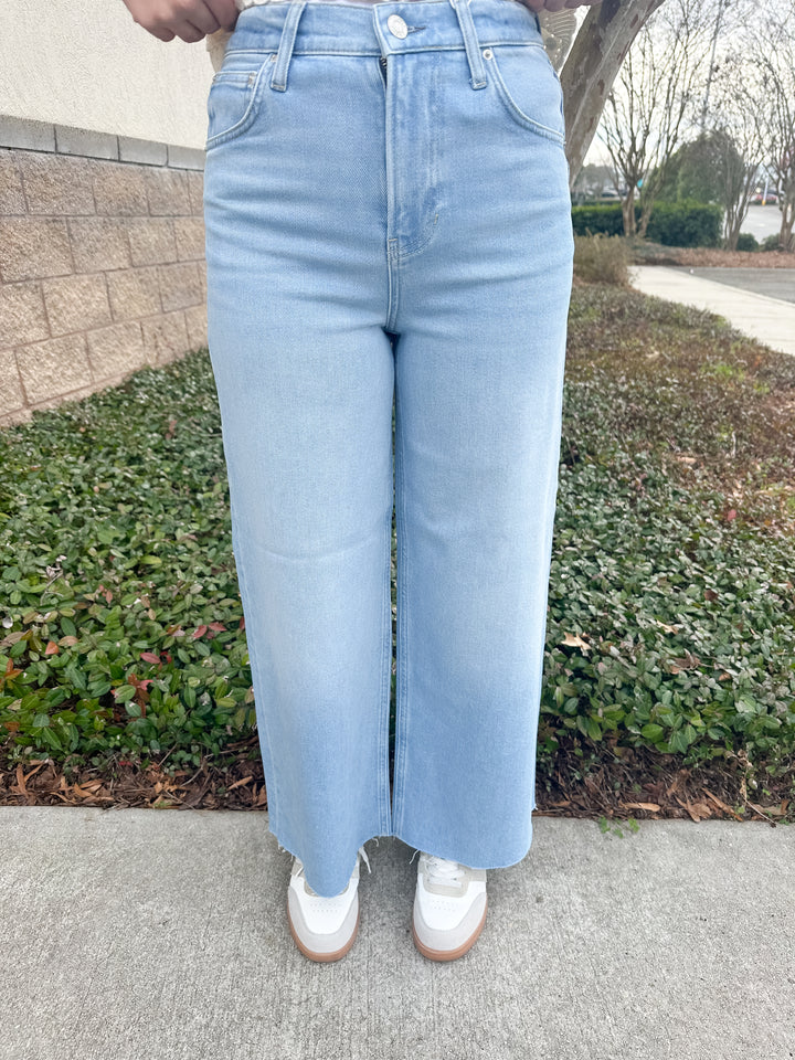 Nova Crop High Rise Wide Leg Denim - Azul