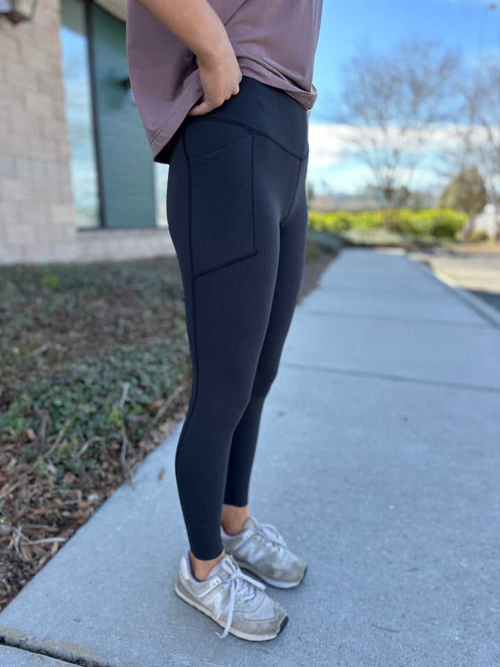 Free Fly Women’s All Day 7/8 Pocket Legging - Black