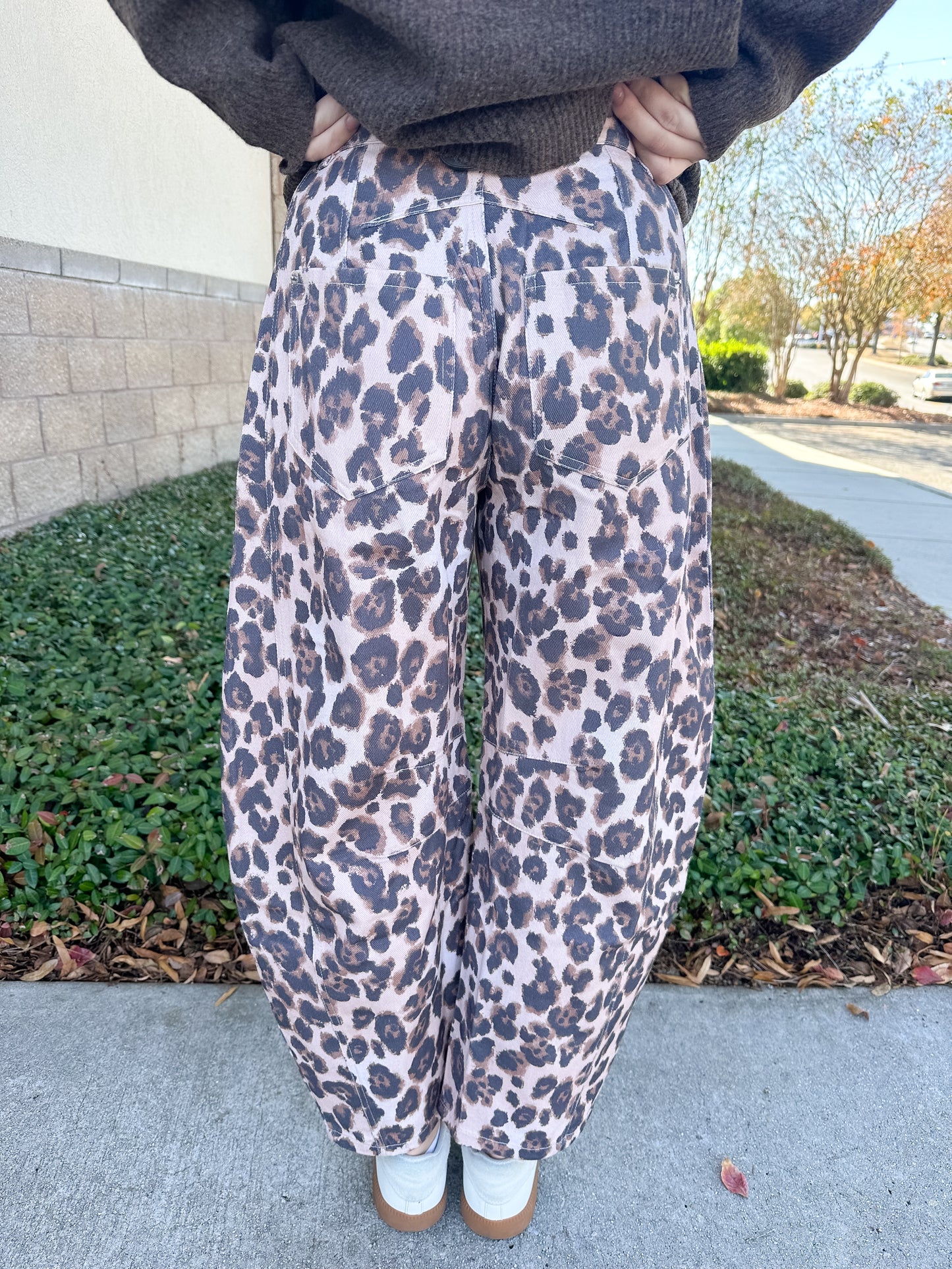 Going Wild Barrel Jeans