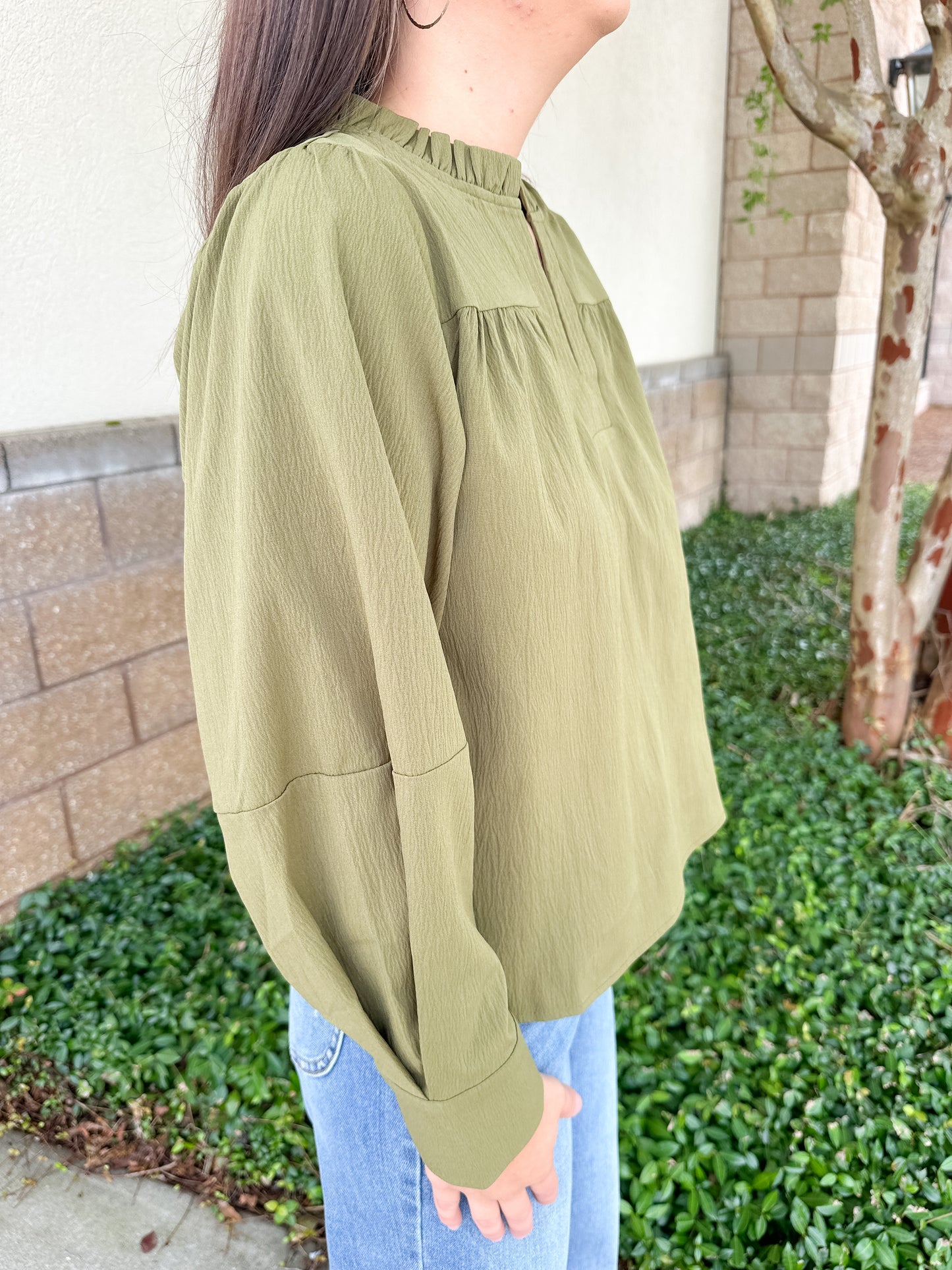 Dixon V-Neck Long Sleeve Top