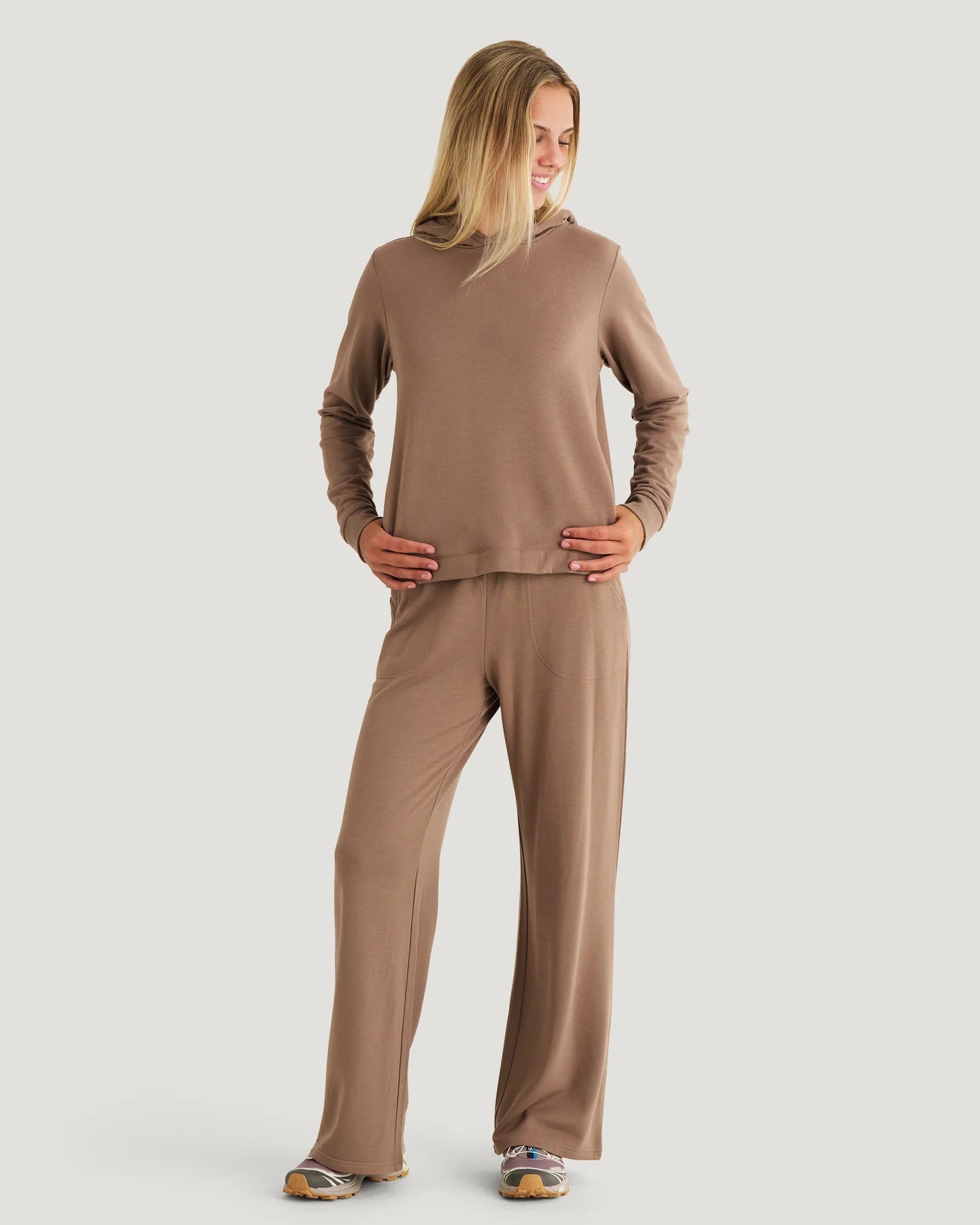Free Fly Women’s Bamboo Lightweight Fleece Cropped Hoodie - Fossil