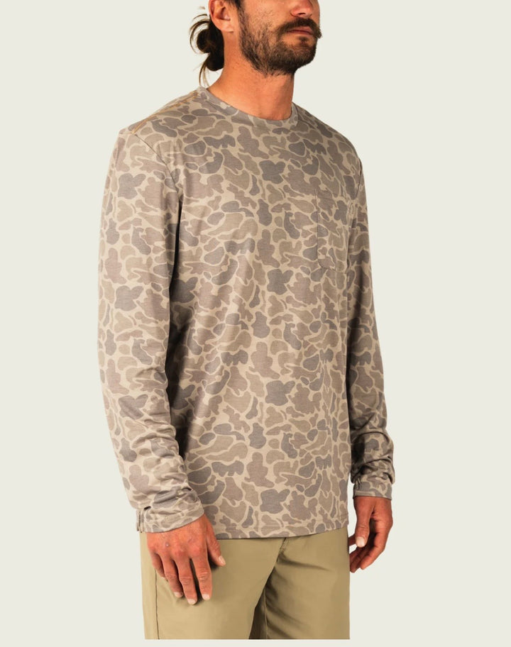 Marsh Wear Men’s Buxton Hagood Tech Crew L/S T-Shirt - Khaki Mallard Camo