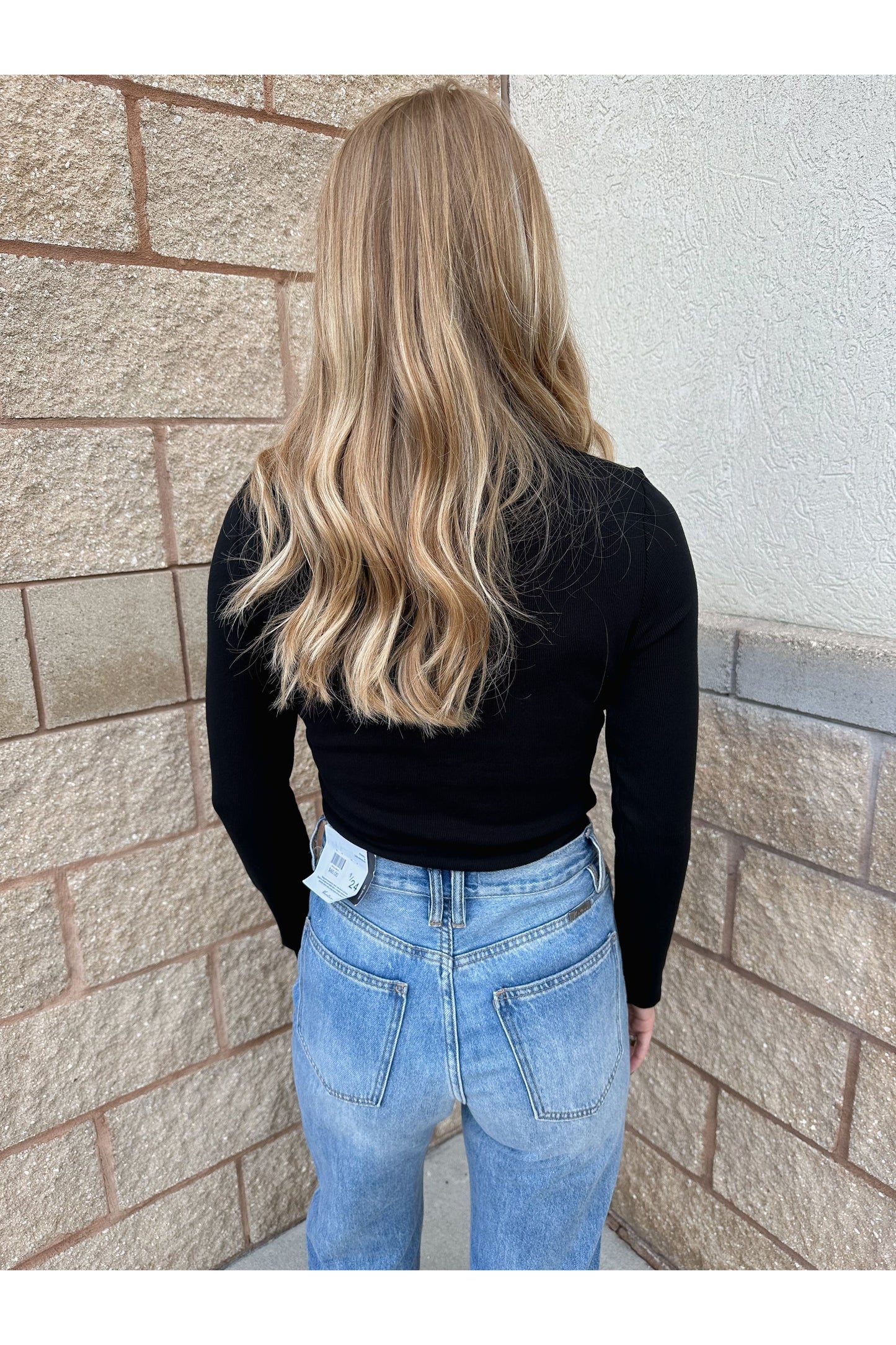 The Lindsey Top: Black