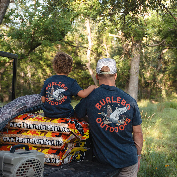 Burlebo Men’s Old School Duck Hunt Pocket T-Shirt - Heather Navy