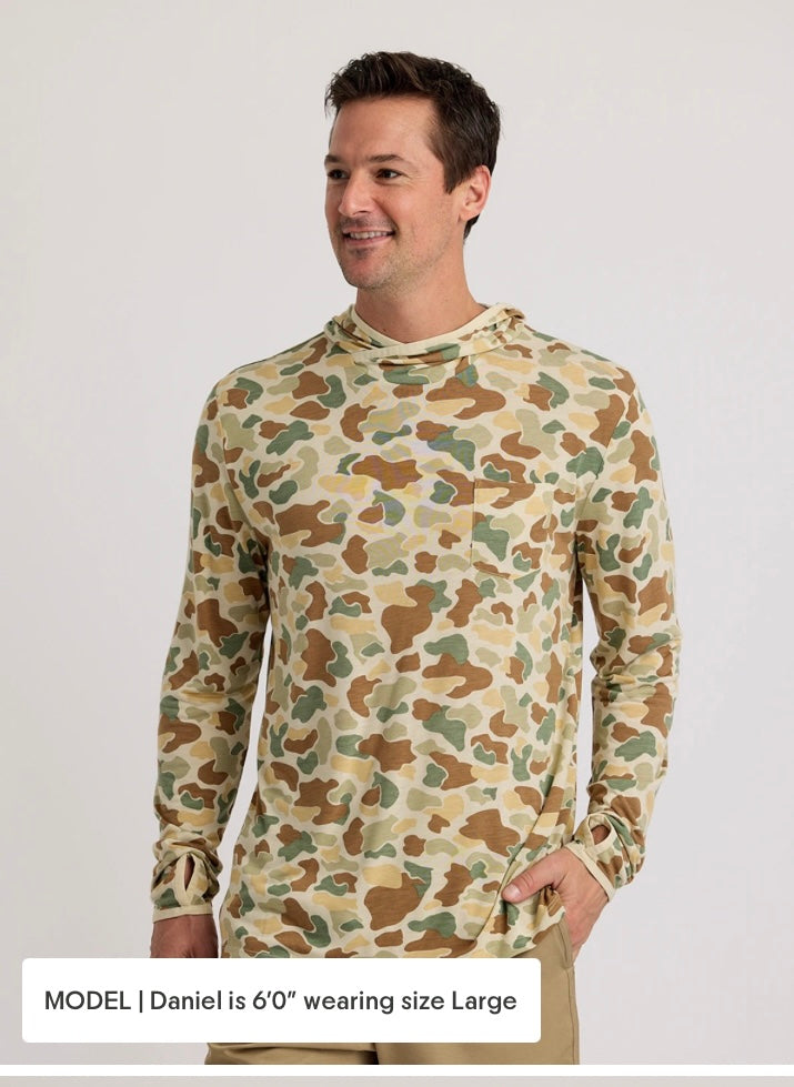 Free Fly Men’s Bamboo Lightweight Hoodie - Vintage Camo