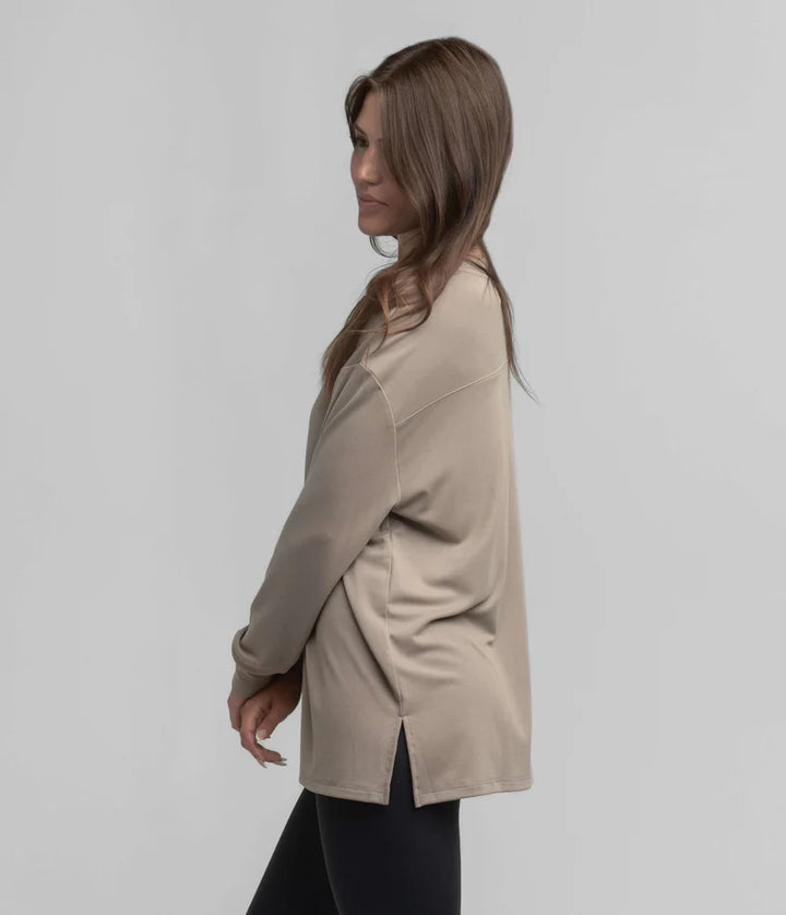 SSCO Women’s Relaxed Essential L/S Top - Hazelnut