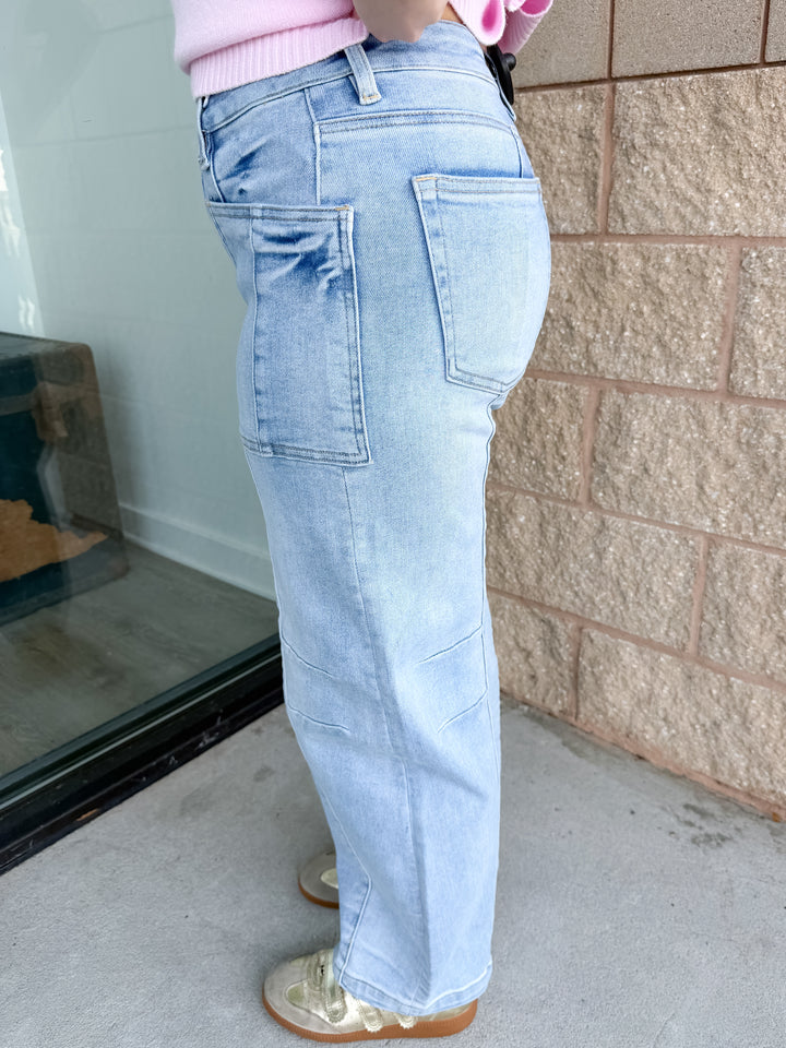 Risen Mia - Slouchy Patch Pocket Barrel Jeans - Light