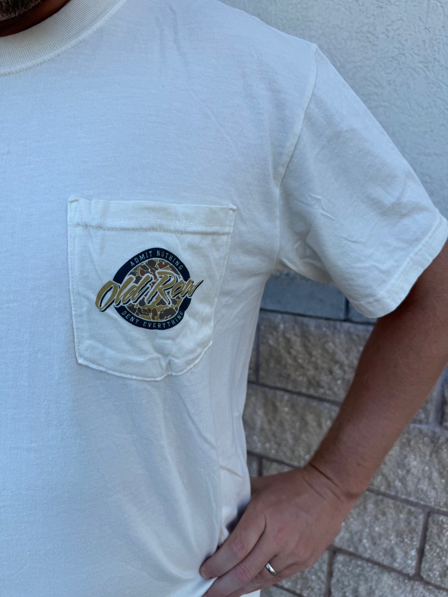Old Row Outdoors 80s Camo Circle Pocket Tee - Ivory