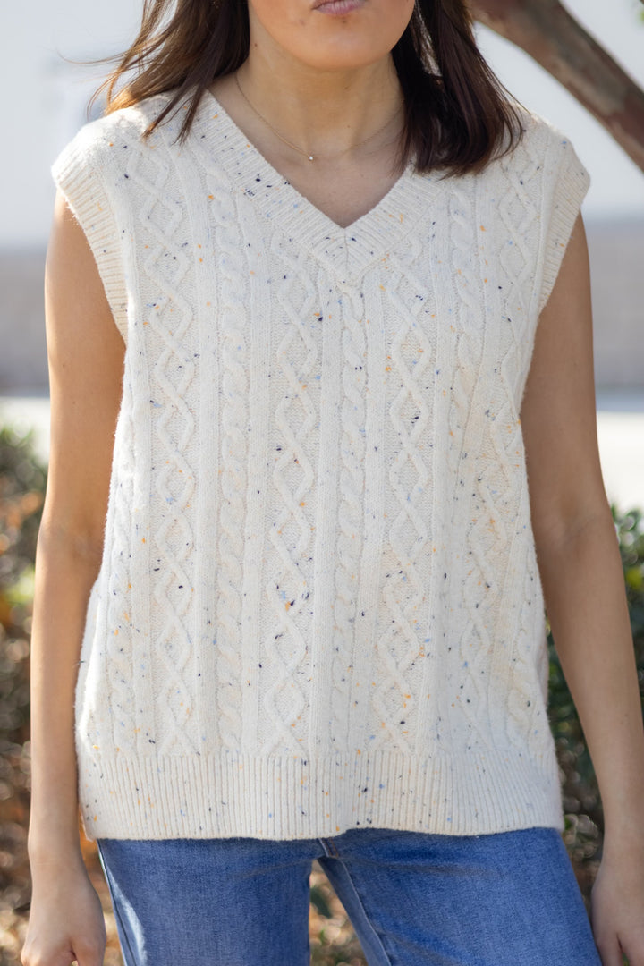 Cable Sweater Vest Off-White