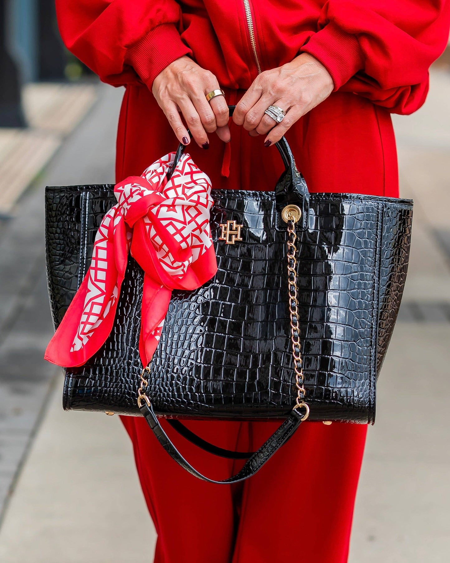 CH Missy Tote Black Patent EC