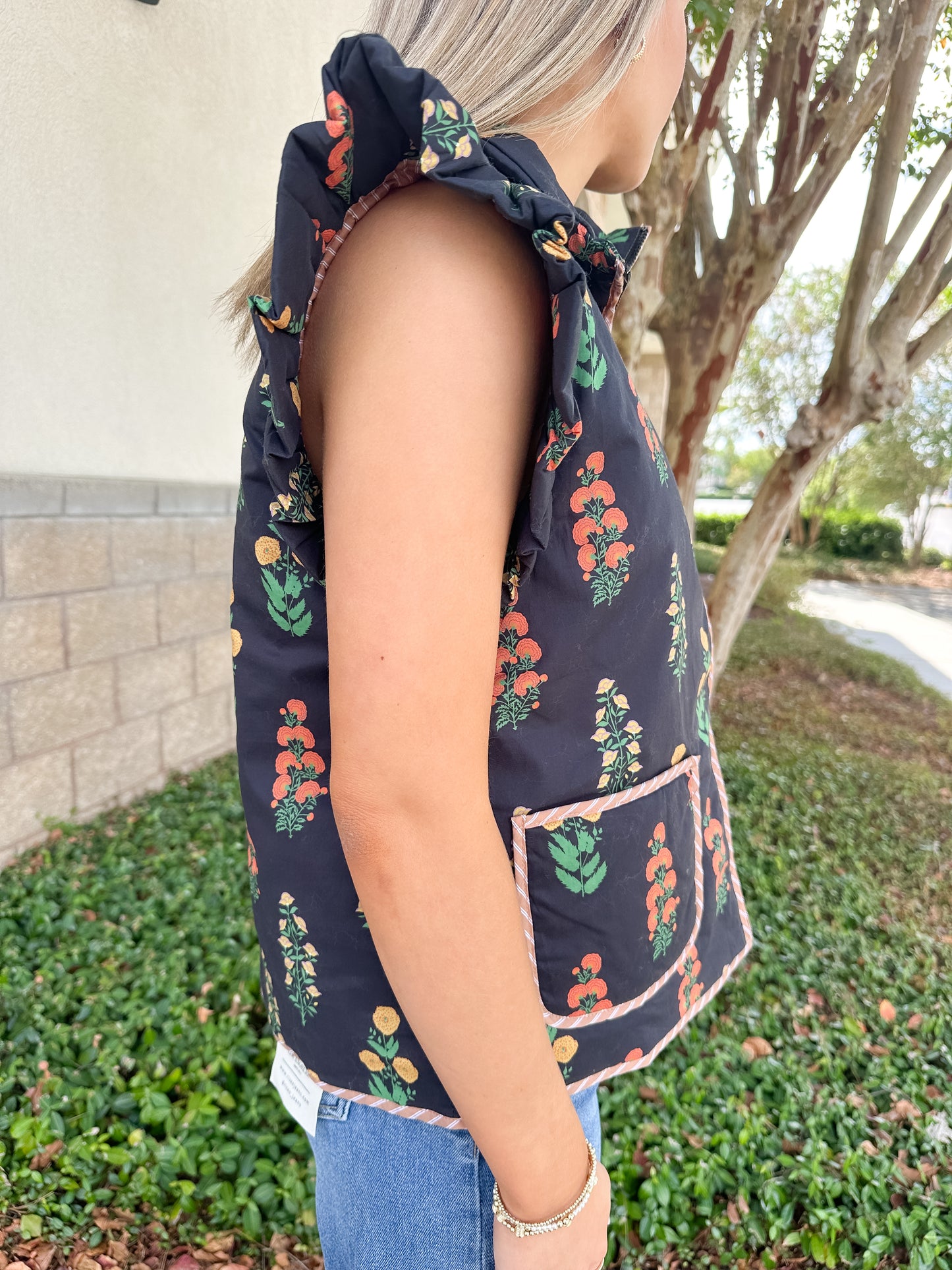 Fall Harvest Contrast Trim Vest