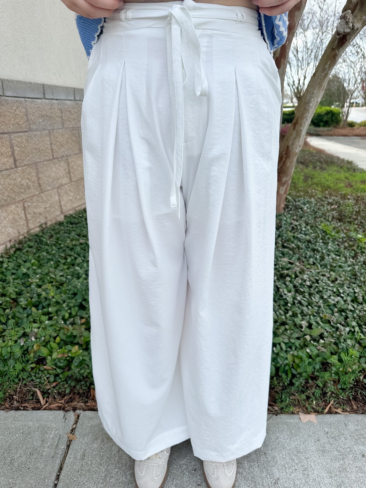 Trinity Pleated Pants - White