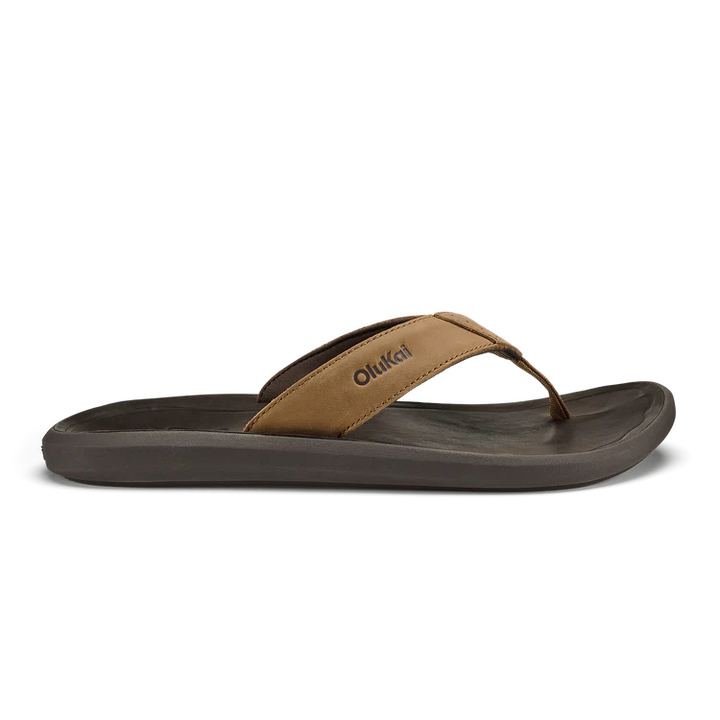 OluKai Men’s Pili Waterproof Leather Sandal - Tan|Dark Java