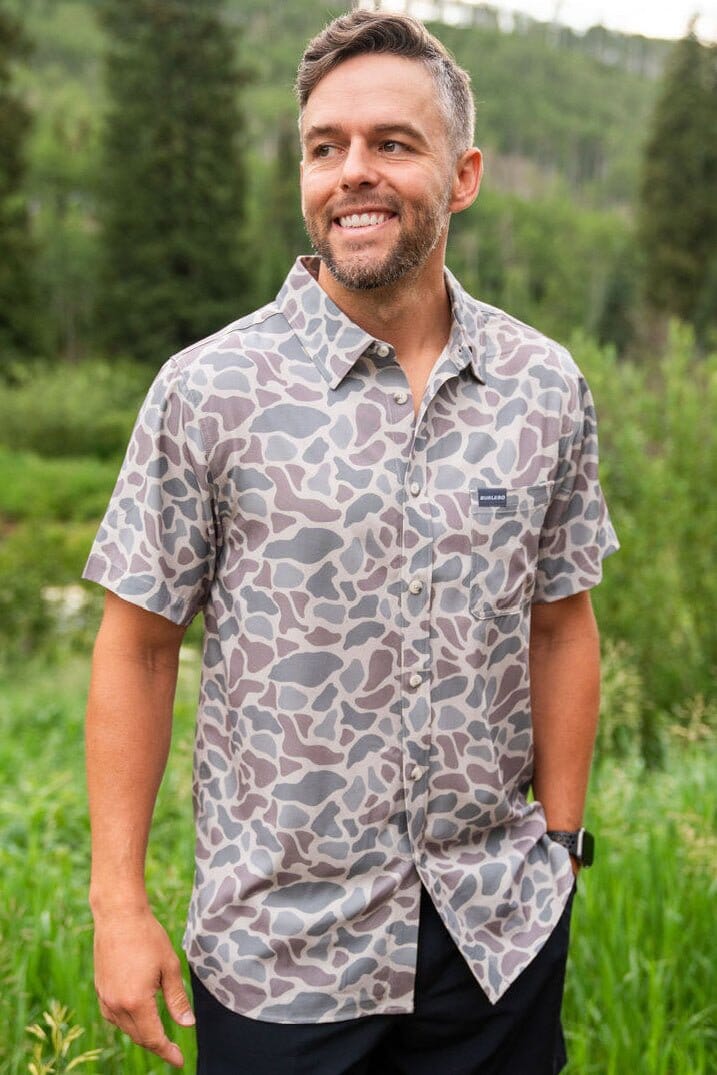 Men’s Burlebo S/S Performance Button Up - Classic Deer Camo