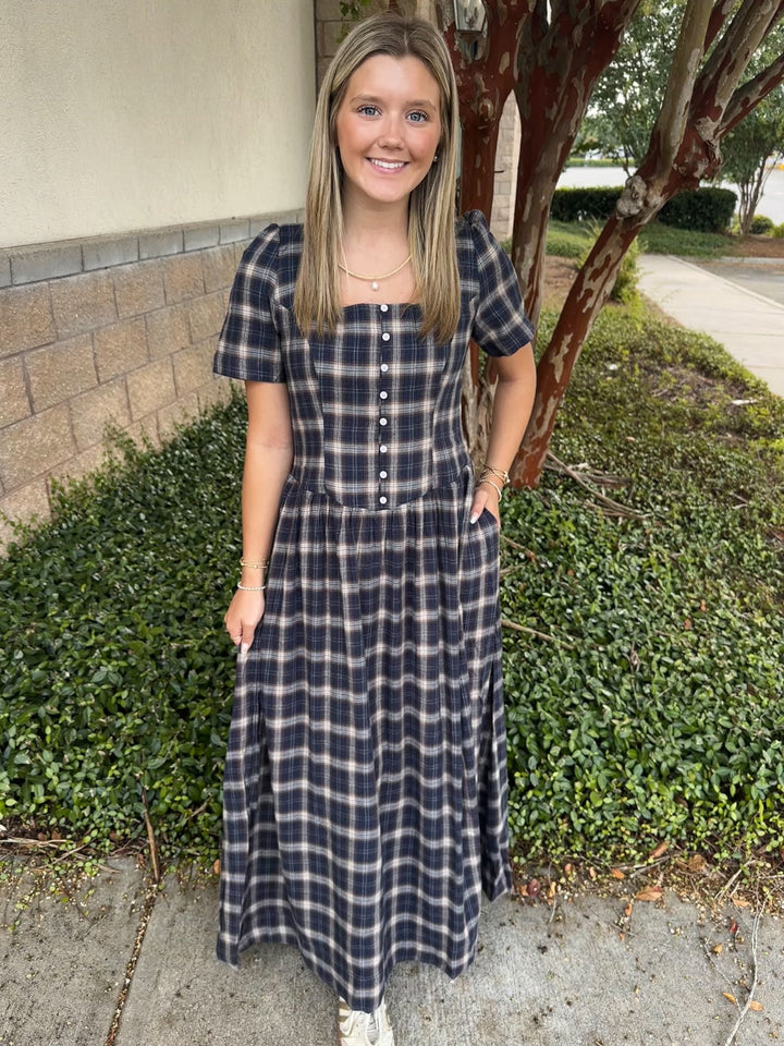 Lila Maxi Dress