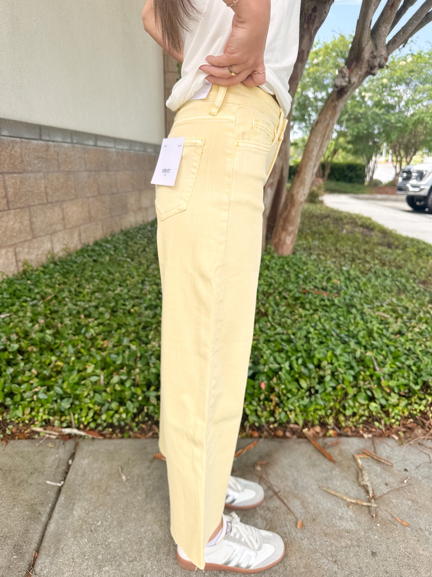 Vervet Olivia Jeans - Baby Yellow
