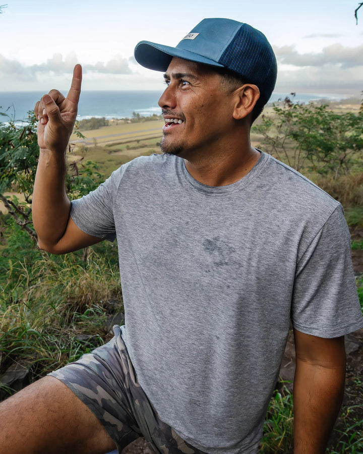 Free Fly Men’s Elevate Lightweight Tee - Heather Grey