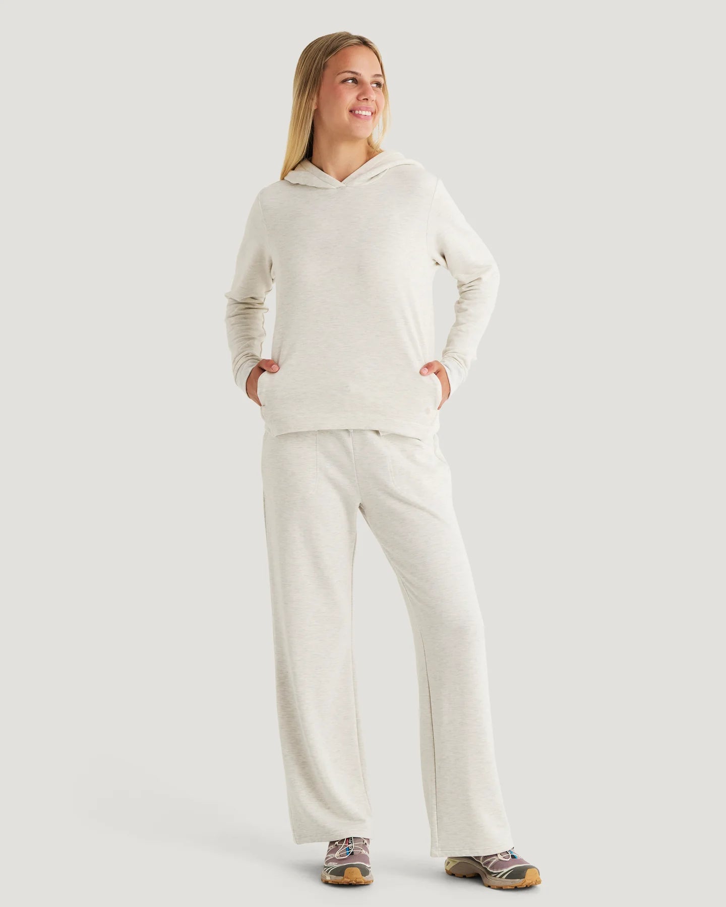 Free Fly Women’s Bamboo Lightweight Fleece Cropped Hoodie - Off White Heather