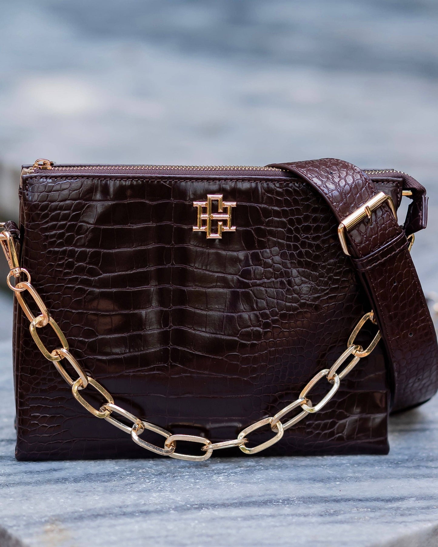 CH Ariana Crossbody Chocolate EC