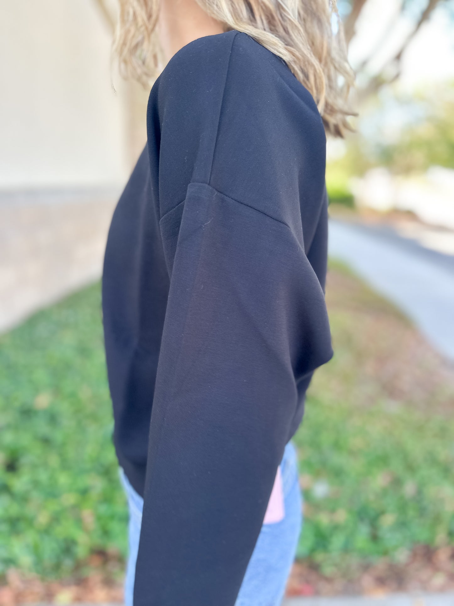 Simply Pullover Crewneck - Black