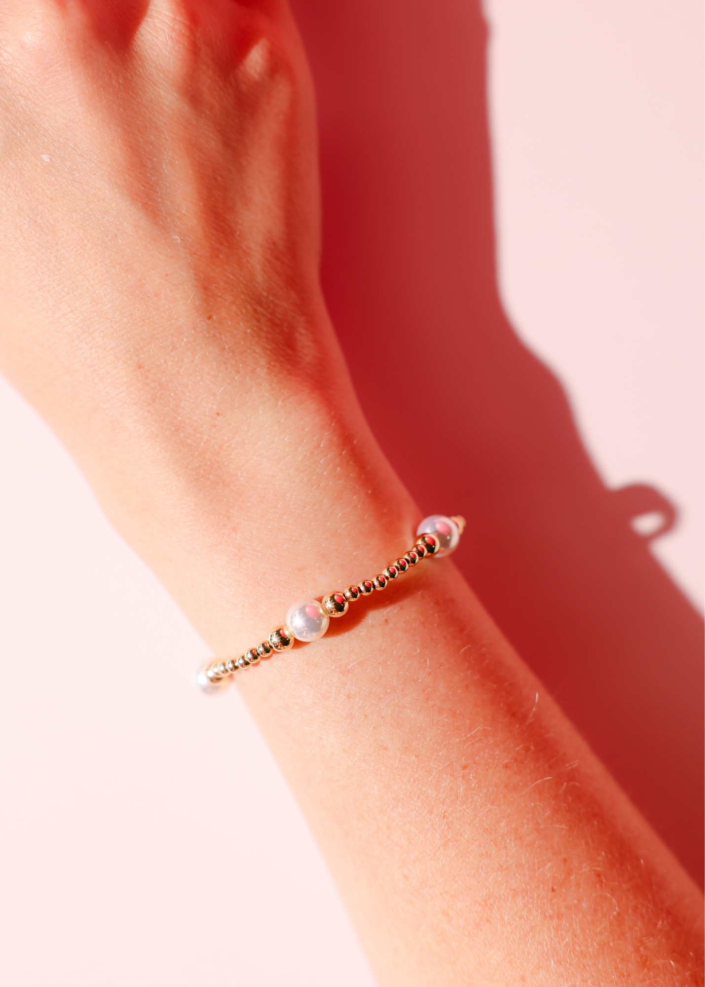 Serena Pearl Bracelet in Gold: Standard 6.75 inch
