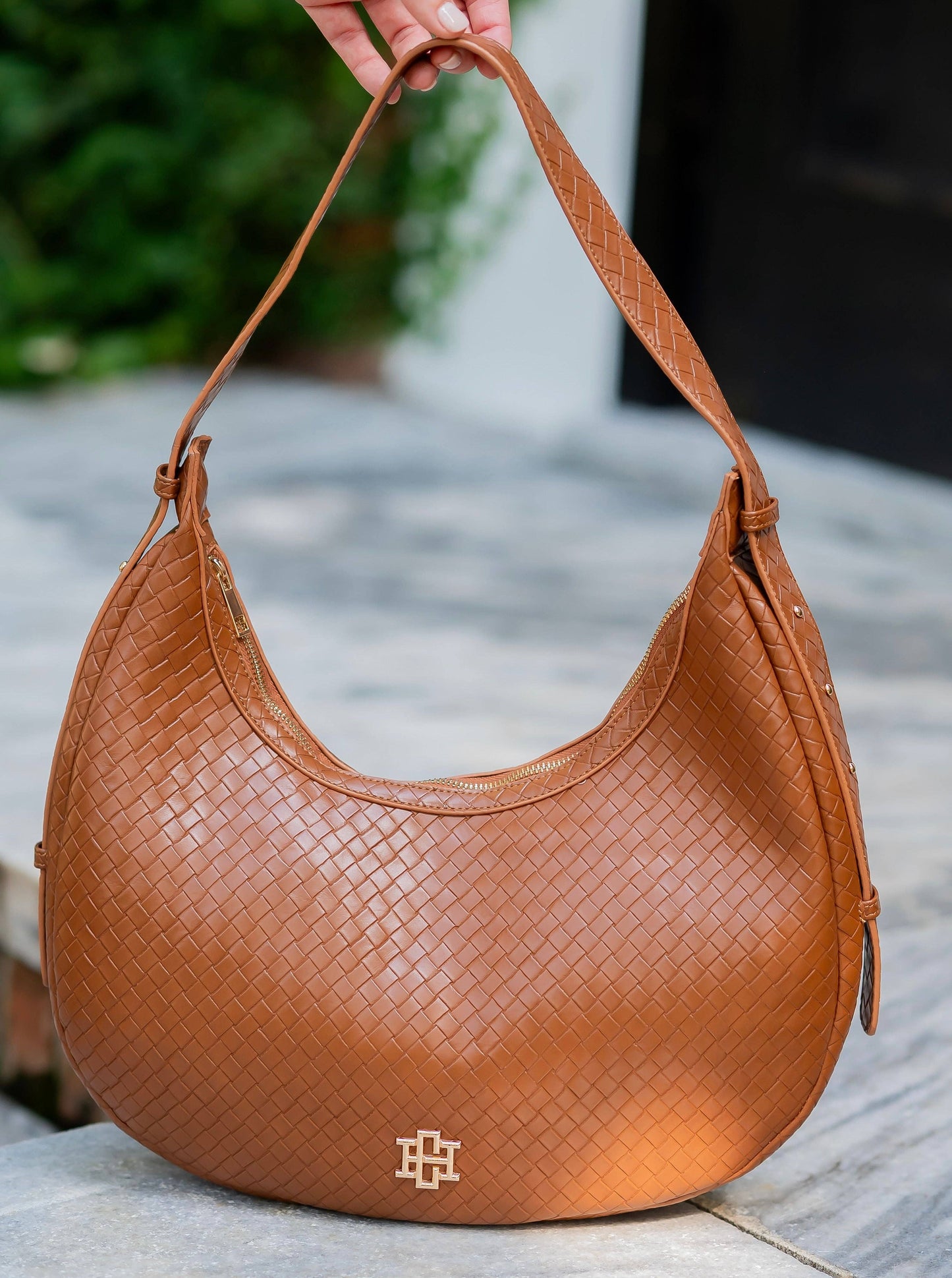 CH Winslow Curved Bag Woven Saddle