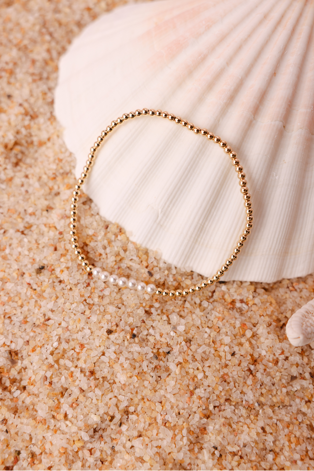 Dainty Sophia Pearl Bracelet in Gold: Standard 6.75 Inch