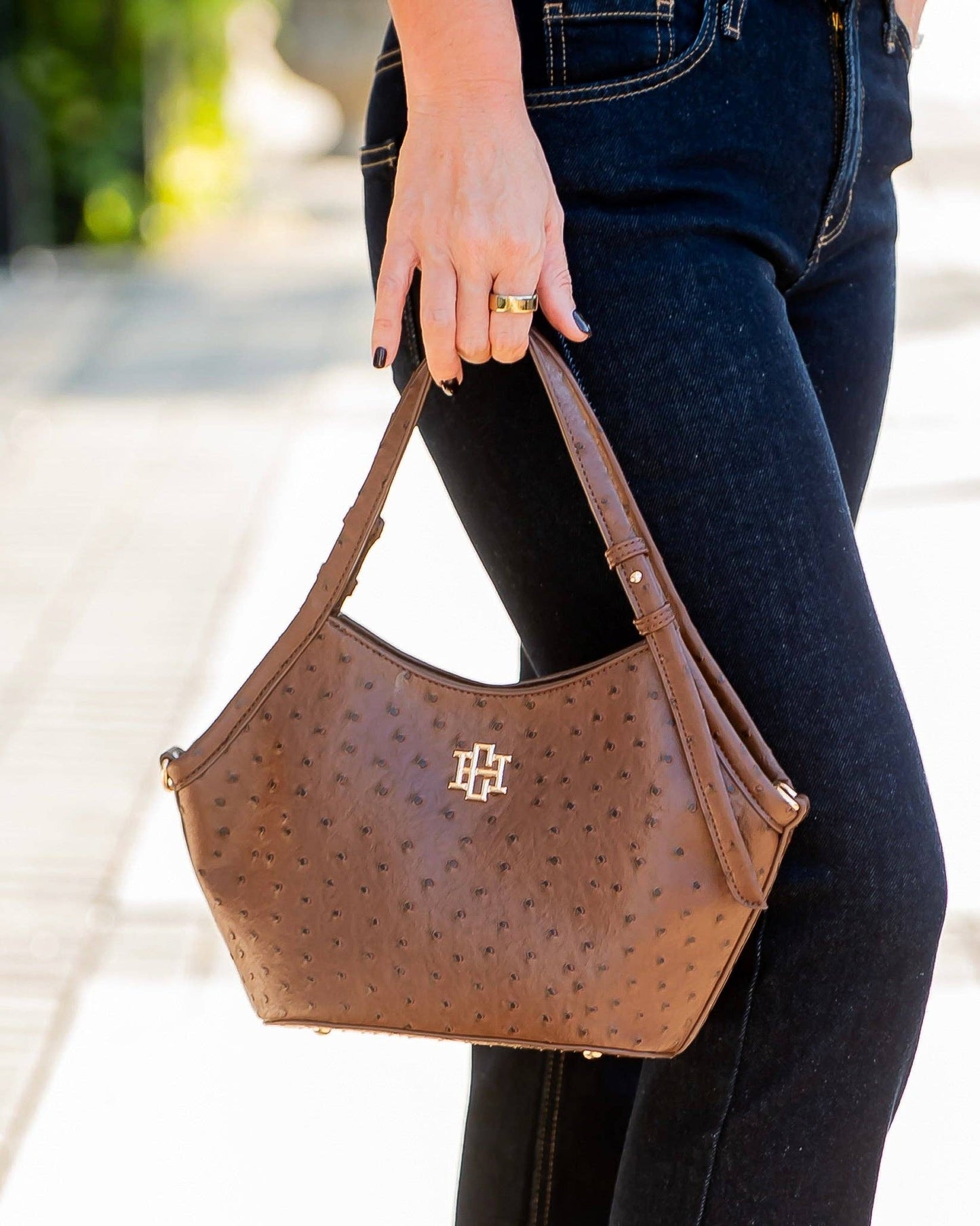 CH Pierce Mini Tote Chocolate EO