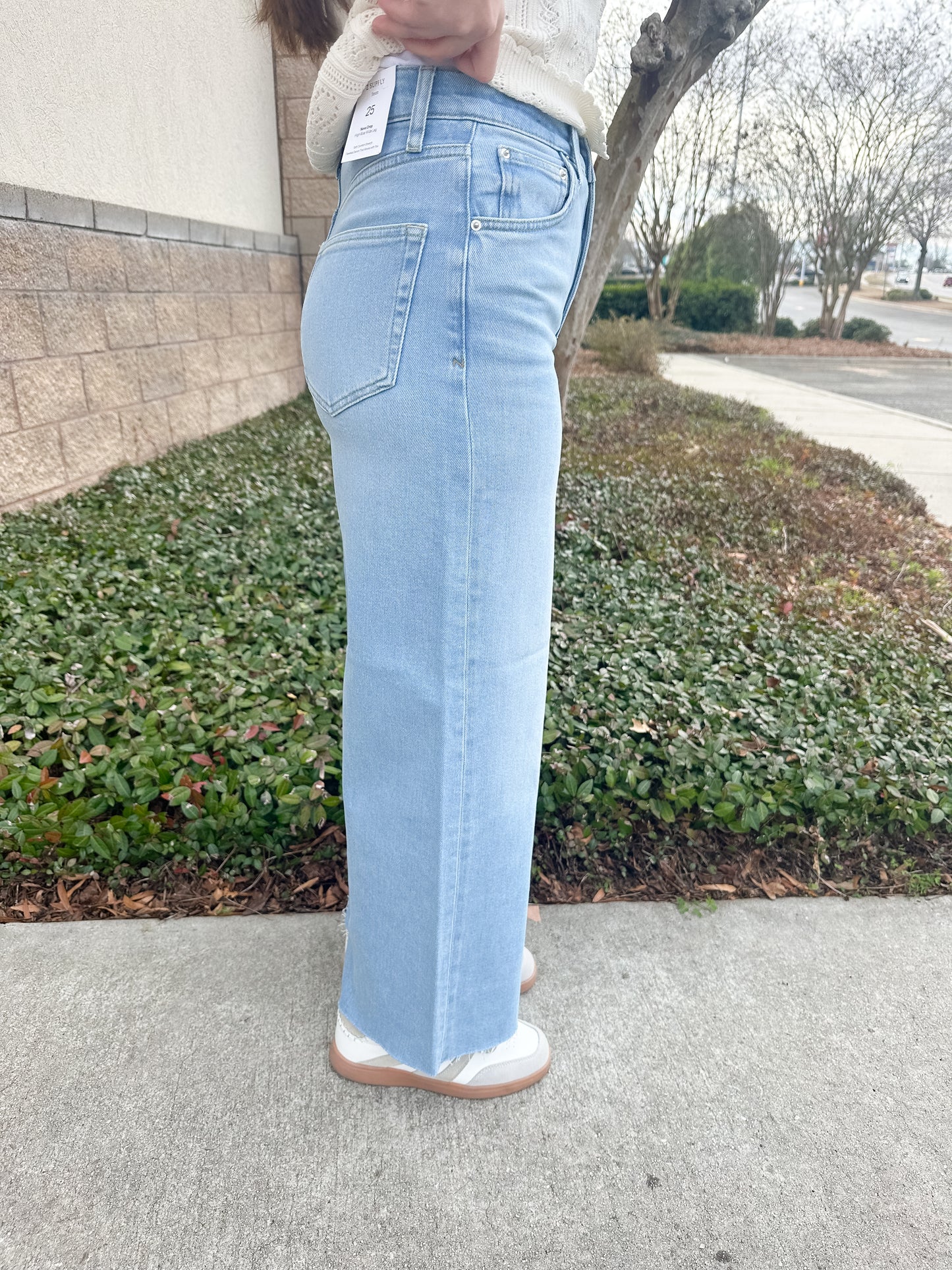 Nova Crop High Rise Wide Leg Denim - Azul